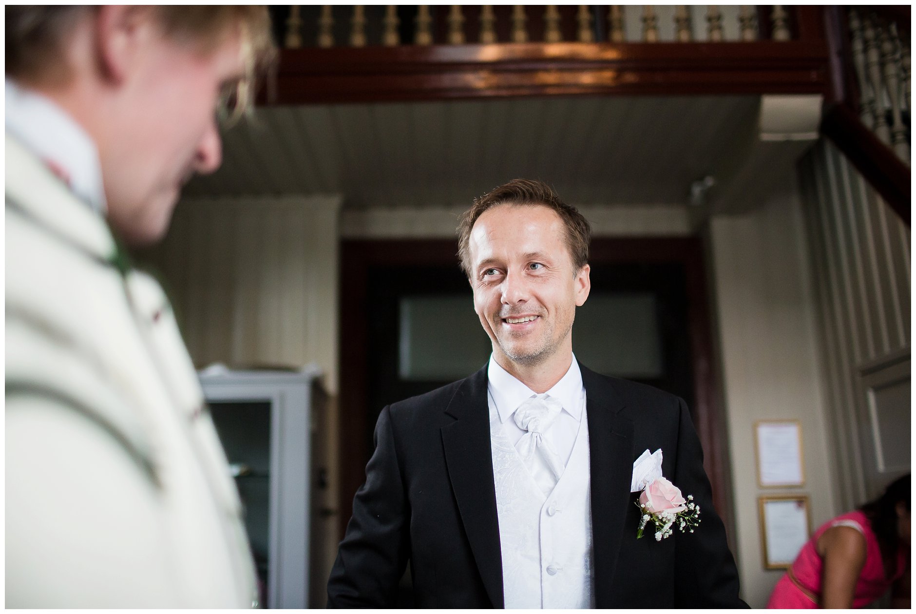 Bryllup Drøbak kirke Reenskaug og Oscarsborg heldagsfotografering